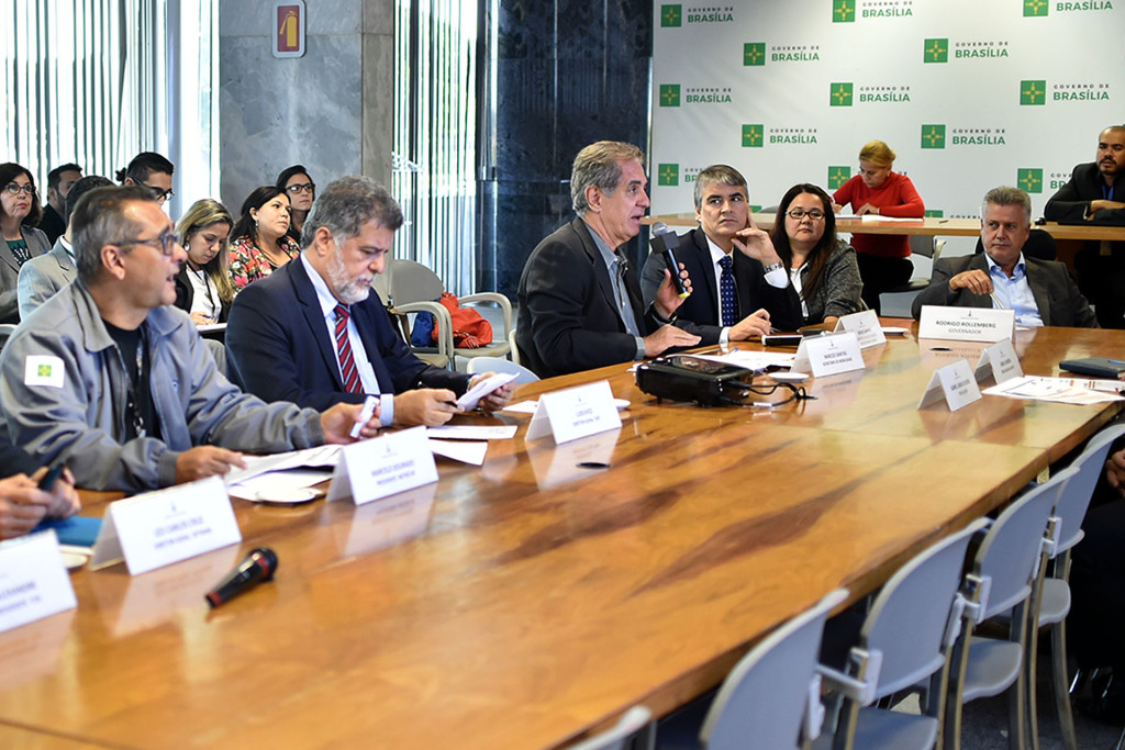 Reunião do governador Rollemberg com gestores da mobilidade ocorreu nesta quarta-feira (15). Foto: Andre Borges/Agência Brasília