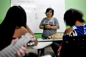 Sarah Guta, professora dos Centros de Juventude do DF, abordará turistas para falar sobre os direitos da criança e do adolescente, no Rio de Janeiro, nas Olimpíadas.