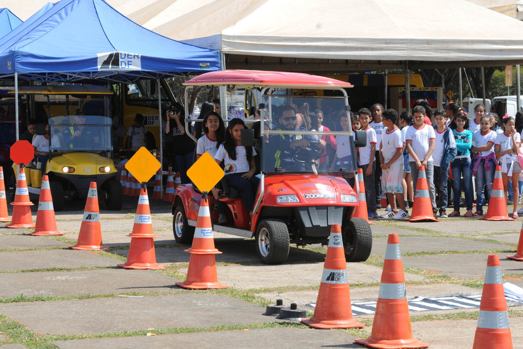 Filhos de servidores do governo de Brasília e alunos de escolas públicas poderão aprender e se divertir na Escola Vivencial de Trânsito (Transitolândia) de hoje (23) até sexta-feira (26).