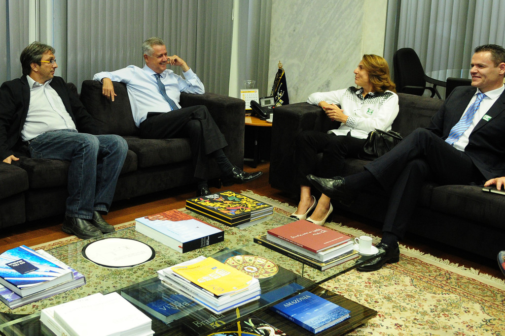 O governador Rodrigo Rollemberg reuniu-se nesta quinta-feira (8) com a reitora eleita da Unb, Márcia Abrahão.