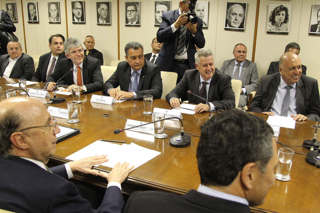 Chefes de Executivo do Fórum de Governadores se encontraram na tarde desta terça-feira (13) com o ministro da Fazenda, Henrique Meirelles. 