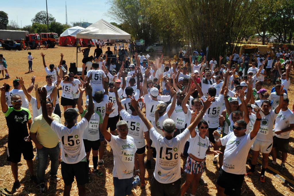1,2 mil pessoas participaram da Corrida pelo Clima, em percursos de 5 e 10 quilômetros.