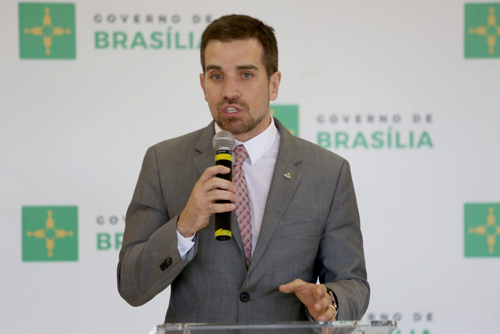 Na abertura, o secretário de Saúde, Humberto Fonseca, anunciou que seis mamógrafos serão instalados em hospitais públicos de Brasília ainda nesta semana.