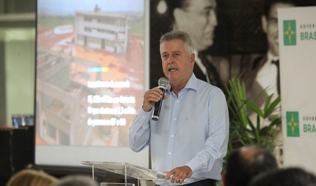 “Confio na capacidade de liderança de vocês para que possamos motivar não apenas os servidores, mas toda nossa cidade e, assim, transformar Brasília em vanguarda de um novo tempo”.