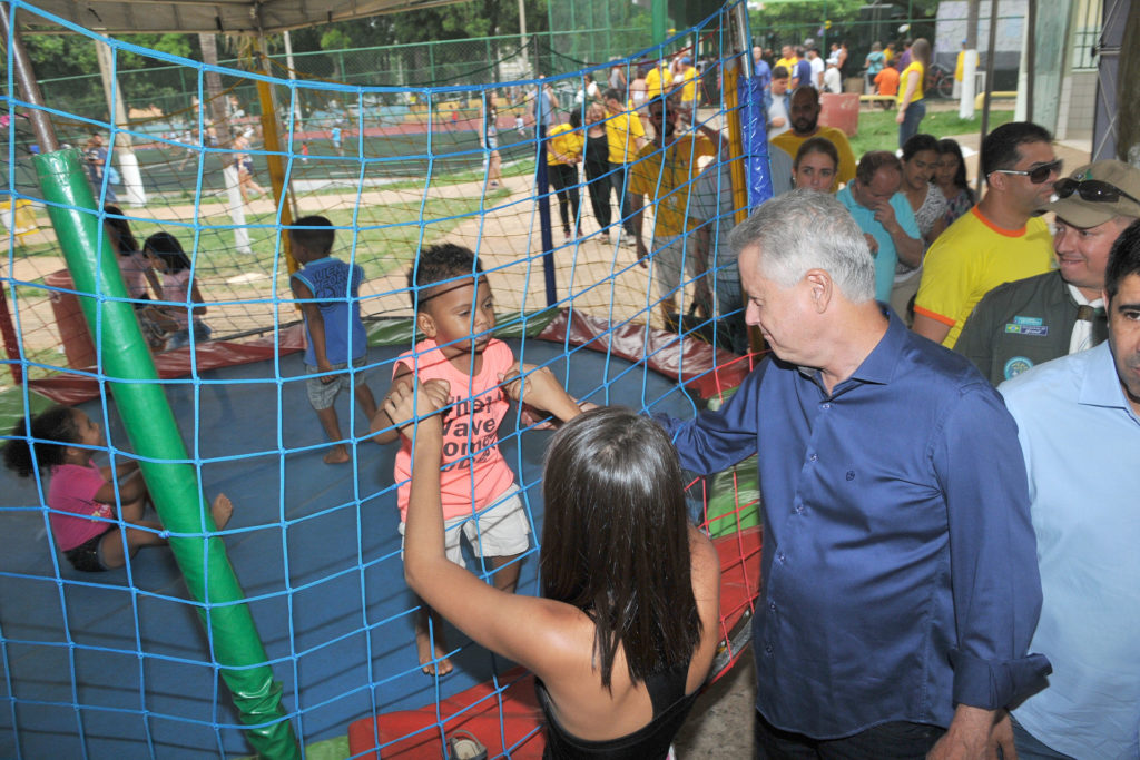 Governador Rollemberg participa de festa das crianças na Candangolândia. Foto: Tony Winston/Agência Brasília