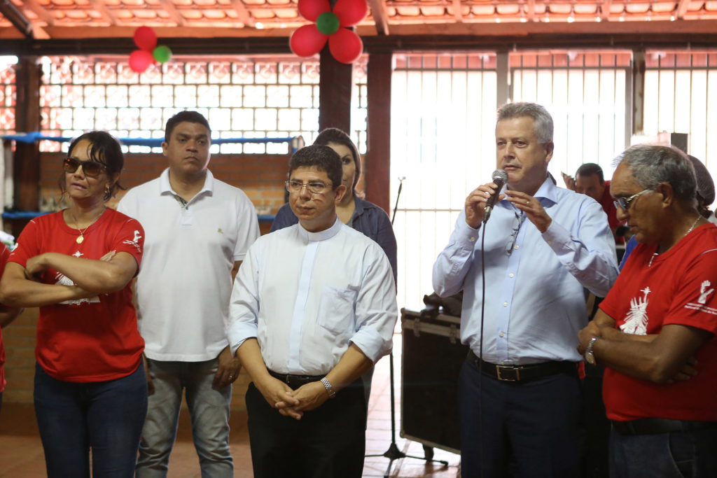 O governador de Brasília, Rodrigo Rollemberg, compareceu à festa, no horário do almoço, e dedicou aos presentes mensagem de boas festas