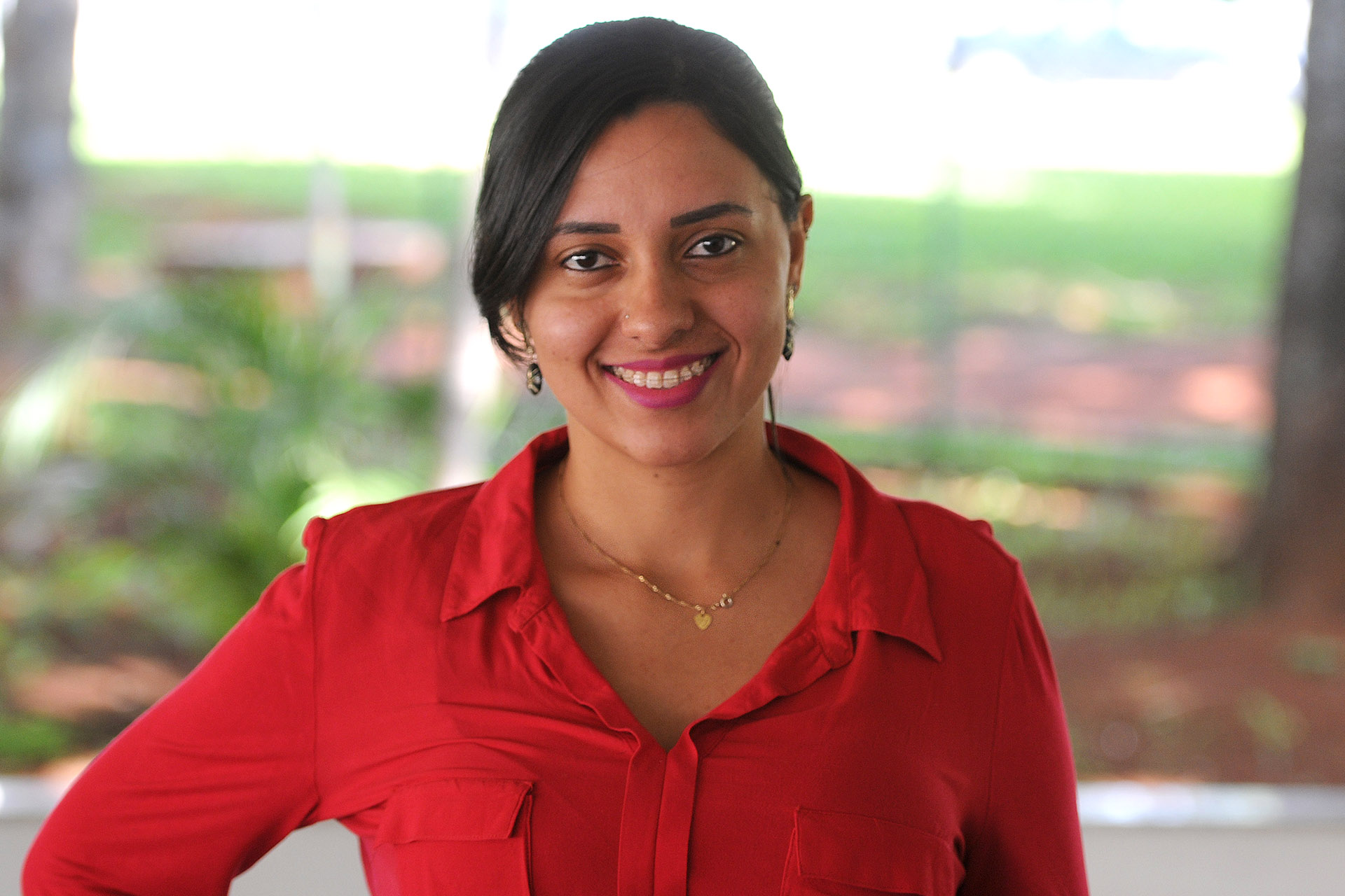 Formada em 2012, a enfermeira Luciana Caetana Borges, ainda não trabalhou na área. Enquanto procura emprego, decidiu doar tempo para a rede pública de saúde