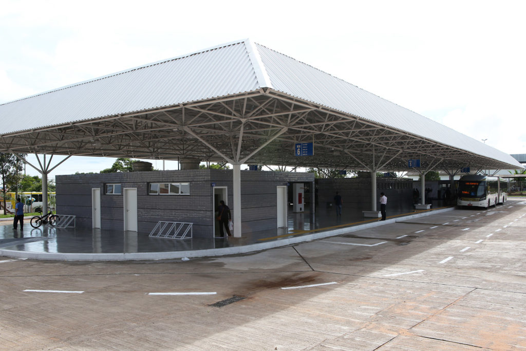 Após passar por reforma, o terminal rodoviário do Setor M Norte, em Taguatinga, foi entregue de volta à população nesta quinta-feira (1º).