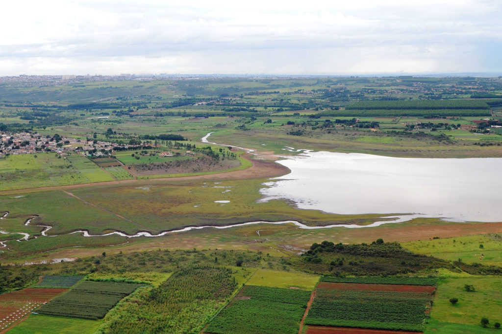 Preservar recursos hídricos e áreas com permeabilidade do solo para abastecer aquíferos, como a Barragem do Descoberto, é um dos objetivos do plano de zoneamento ecológico-econômico do DF.
