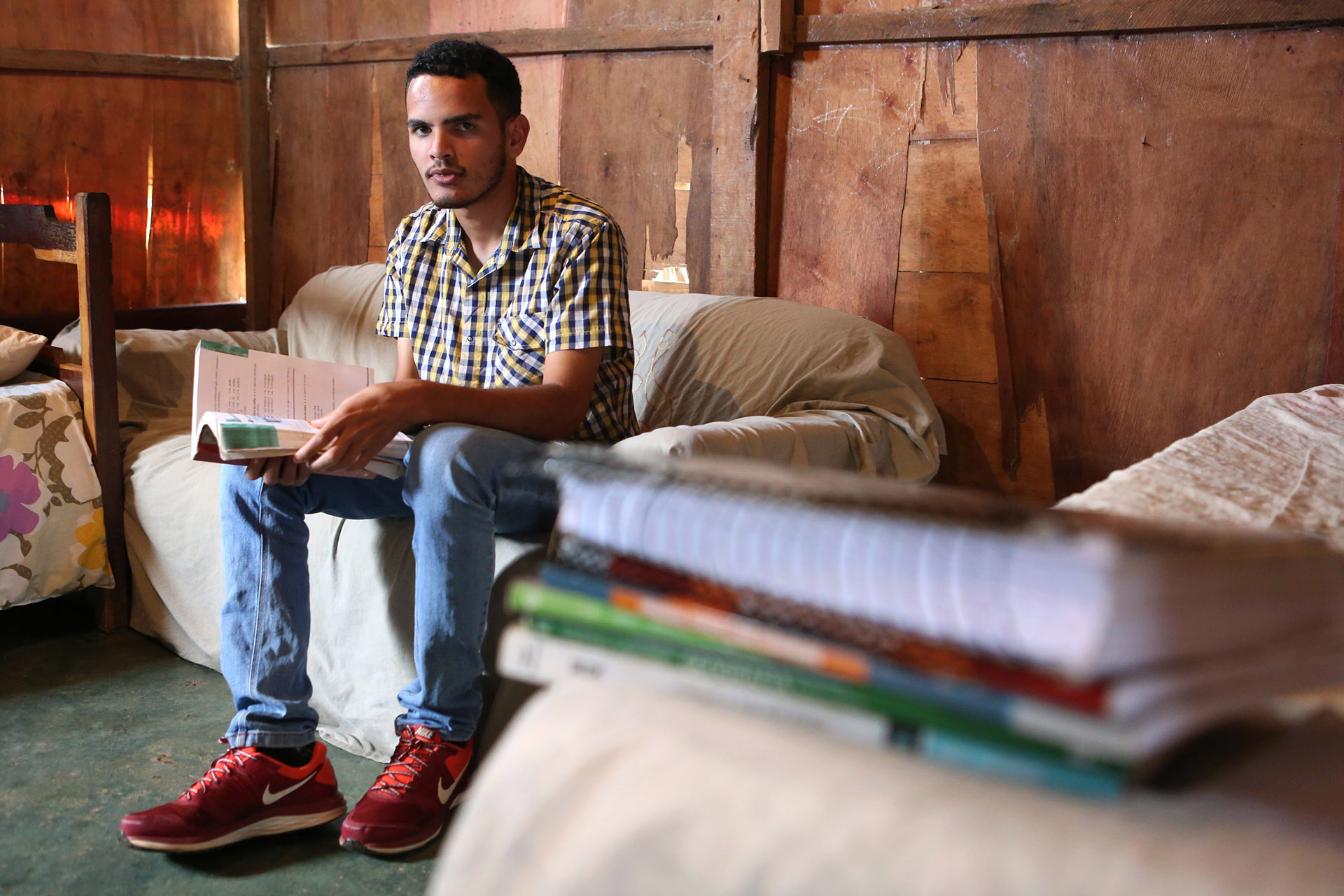 Morador de Santa Maria, Jhonas de Sousa Santos vai cursar direito. Ele é um dos 138 estudantes do projeto que passaram na seleção em primeira chamada
