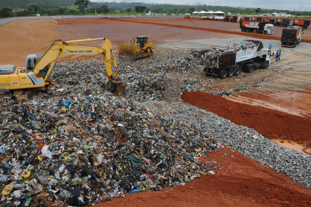 Inaugurado nesta terça-feira (17), espaço entre Ceilândia e Samambaia é um marco importante na gestão dos resíduos no DF. 