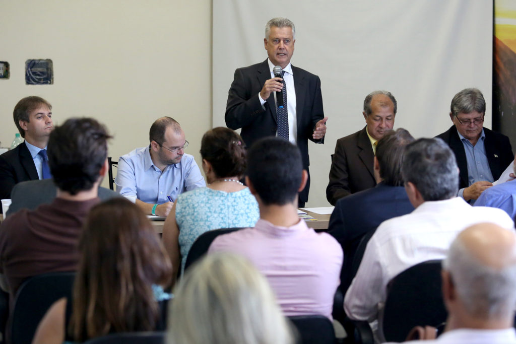 Comerciantes de Vicente Pires apresentaram, na manhã desta quinta-feira (12), as principais demandas do setor ao governador de Brasília, Rodrigo Rollemberg.