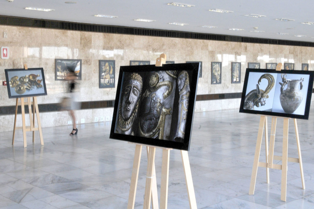 A exposição Tesouros Trácios fica aberta ao público de 15 a 29 de março. 
