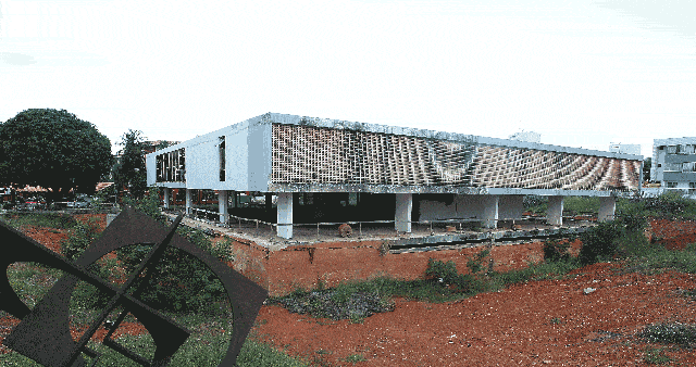 Reforma do Museu de Arte de Brasília prevê melhorias estruturais mantendo os traços originais da edificação. 