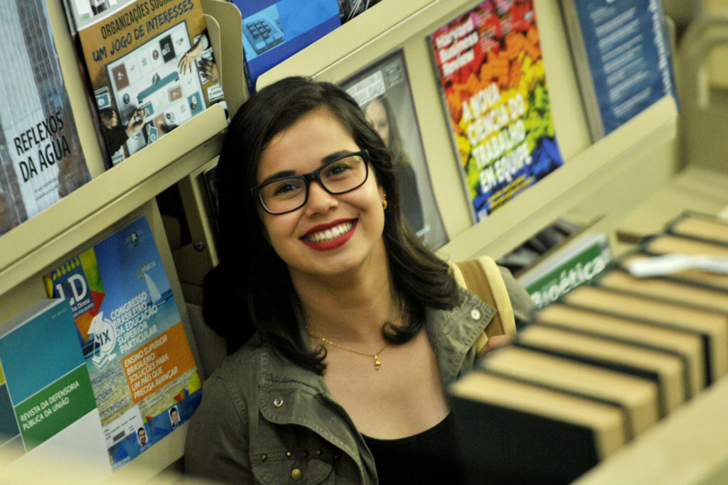 Antenada em áreas abordadas na Campus Party, como inovação e tecnologia, Lisa Caroline Rodrigues, de 21 anos, já se candidatou como voluntária.