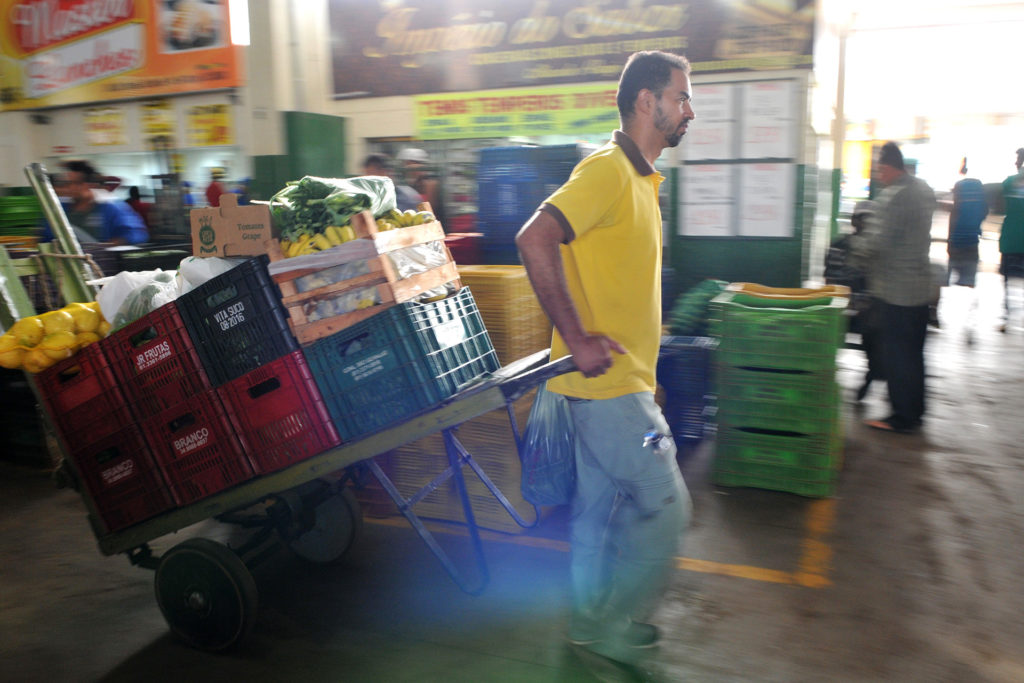 Marcos Paulo da Silva Mendonça, de 36 anos, é comprador e vai quase diariamente à Ceasa.