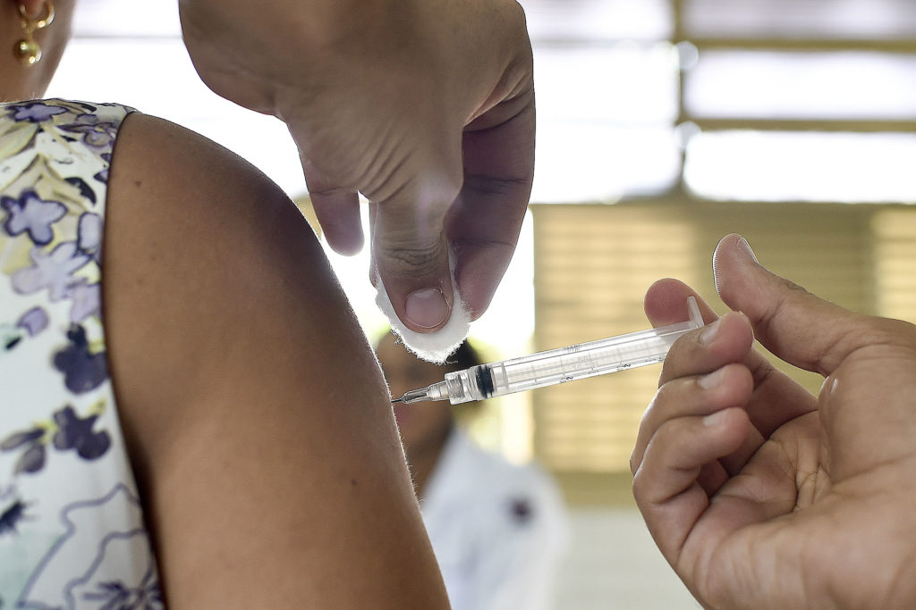 Campanha de vacinação contra gripe vai até sexta-feira (26).