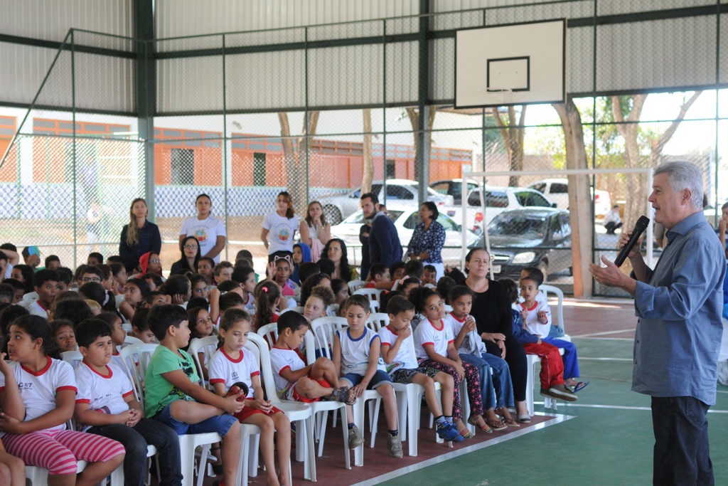 Escolas de Brazlândia receberam a visita do governador de Brasília, Rodrigo Rollemberg, na manhã desta sexta-feira (26). Todas passaram por algum tipo de reforma nos últimos meses.