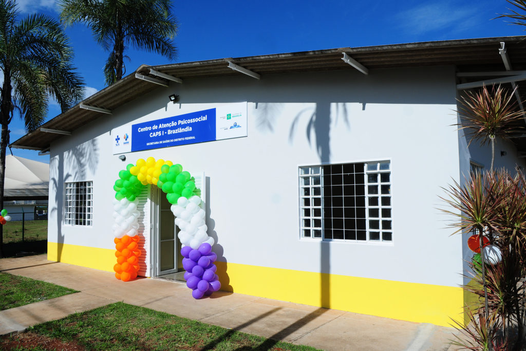 Foi inaugurado nesta quarta-feira (7) o Centro de Atenção Psicossocial (Caps) de Brazlândia. A unidade, no Setor Veredas (Quadra 1, Área Especial 2), é a primeira de saúde mental da região administrativa.
