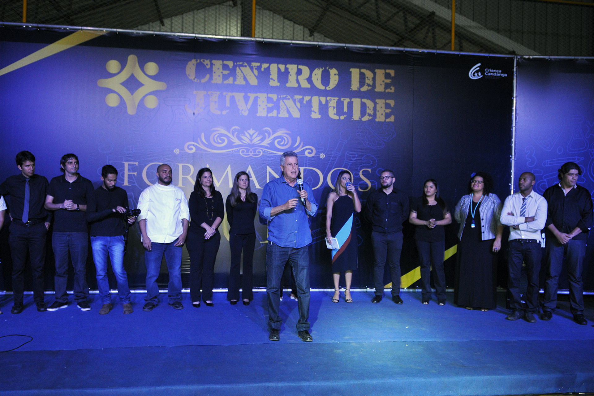 O governador Rodrigo Rollemberg participou da formatura dos alunos nesta noite, que contou com apresentações de dança, música e artes marciais