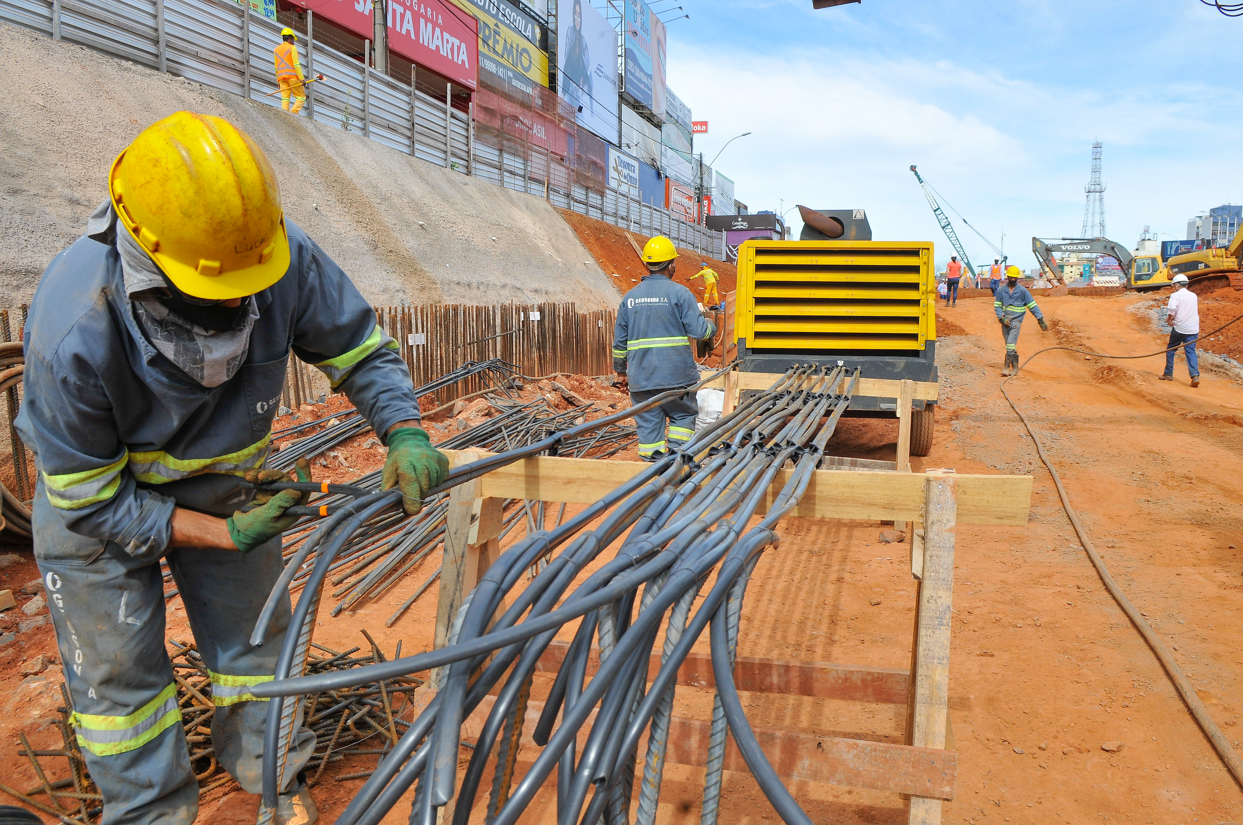 Fiscalização intensa garante segurança na construção do Túnel de Taguatinga  – Agência Brasília
