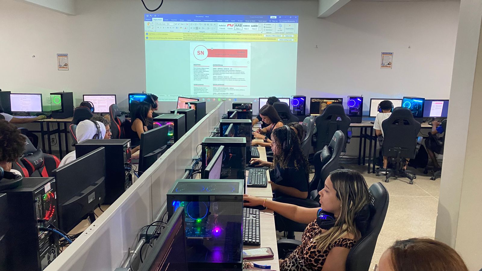 Conexão Para Todos: 130 Alunos Certificados em Inclusão Digital