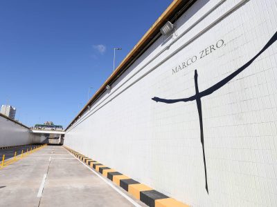Buraco do Tatu é reinaugurado com novo pavimento e símbolo do Marco Zero