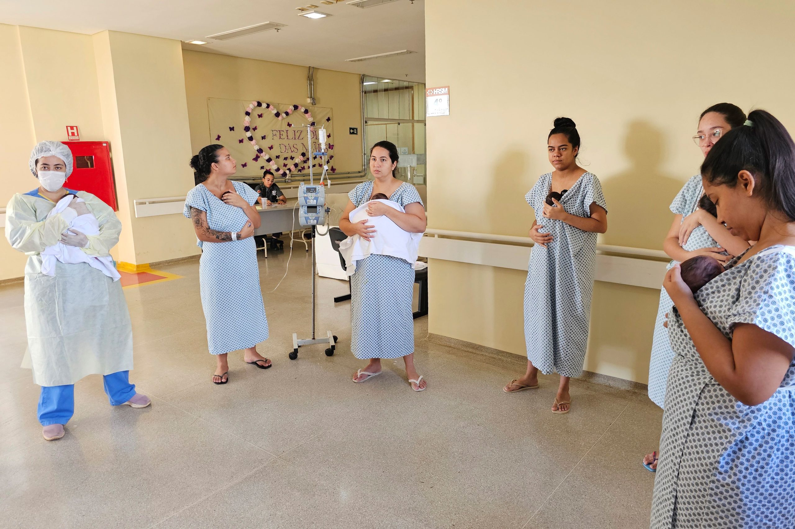 Método Canguru com musicoterapia auxilia no desenvolvimento de bebês internados no HRSM