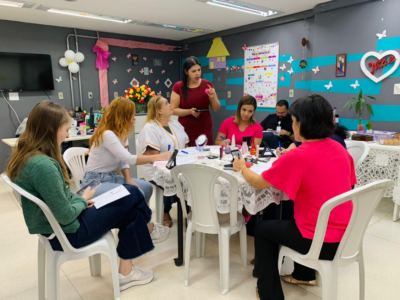 Mês das Mães no HBDF: momentos especiais de cuidado e bem-estar para as colaboradoras