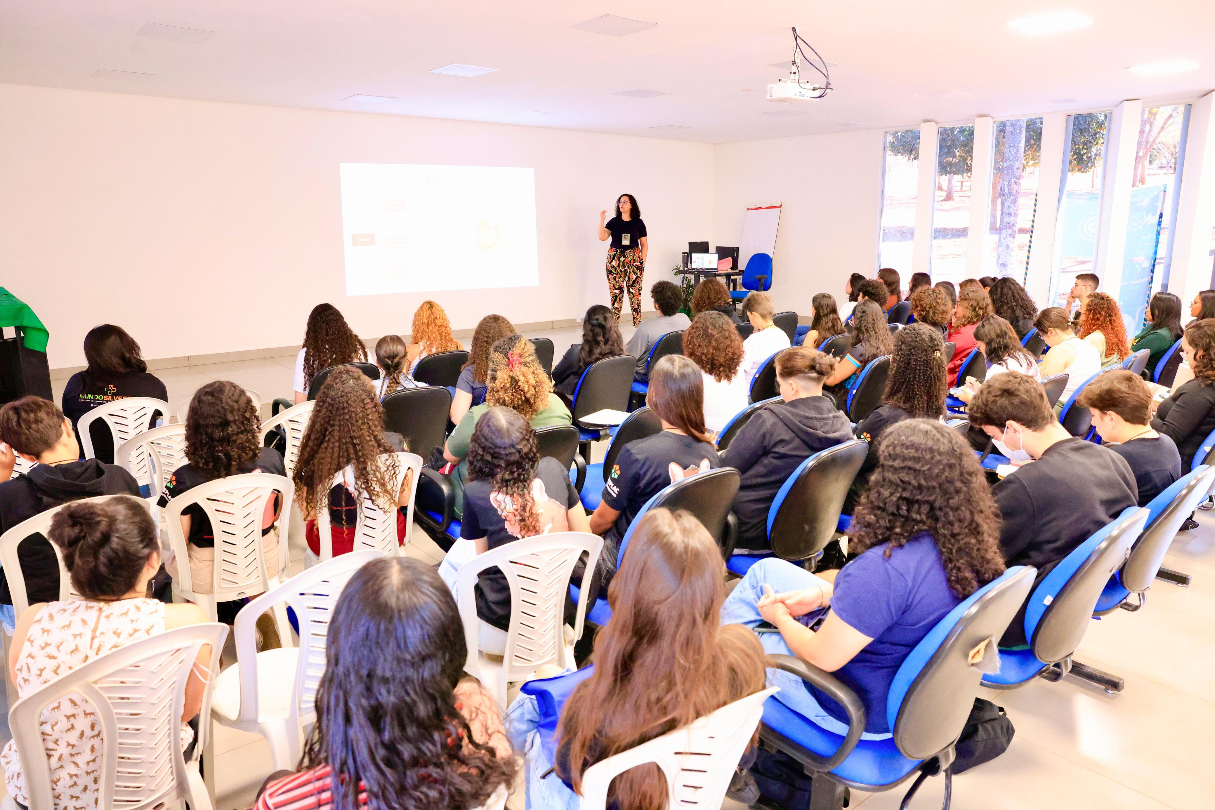II Simpósio de Animais Selvagens reuniu especialistas e estudantes no Zoológico de Brasília