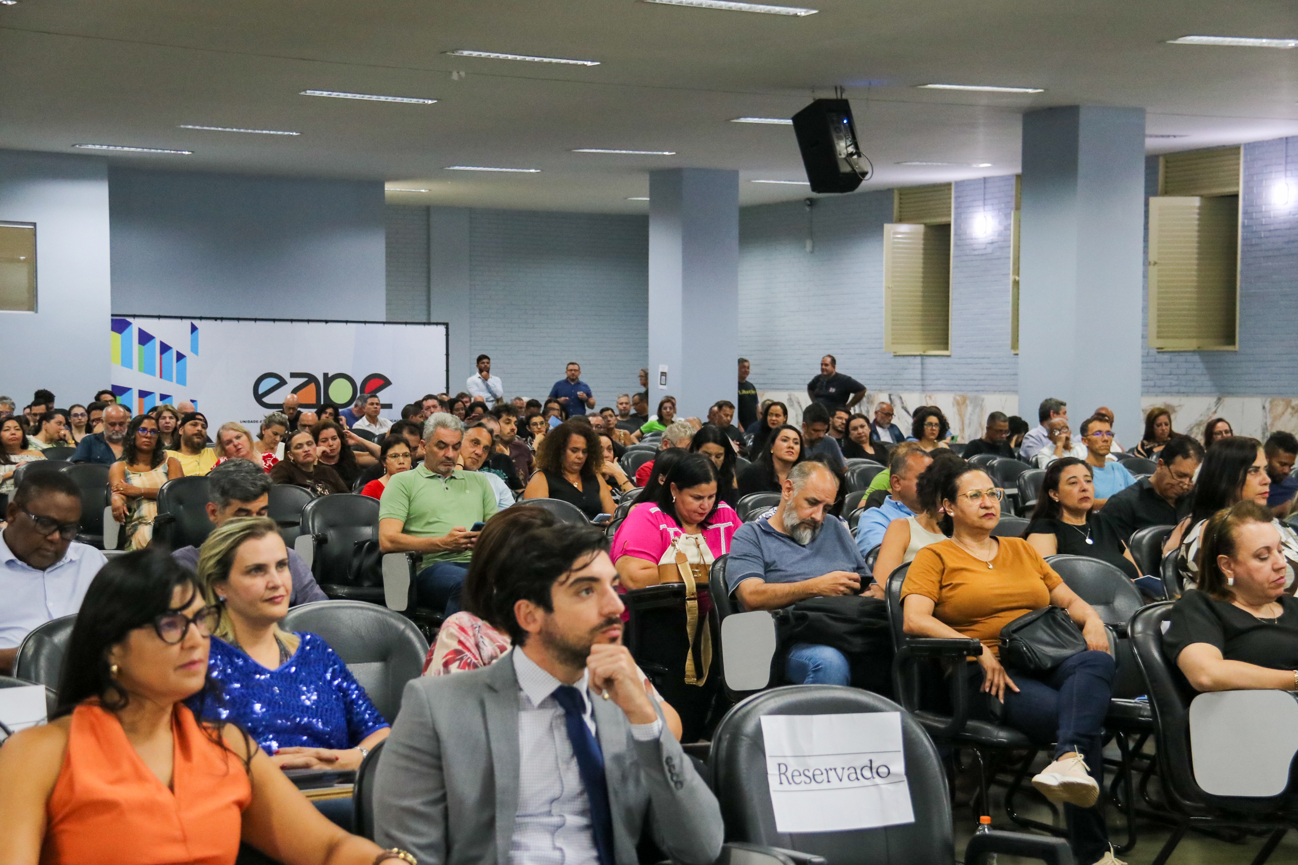 Seminário para servidores da Educação celebra os 37 anos da Eape
