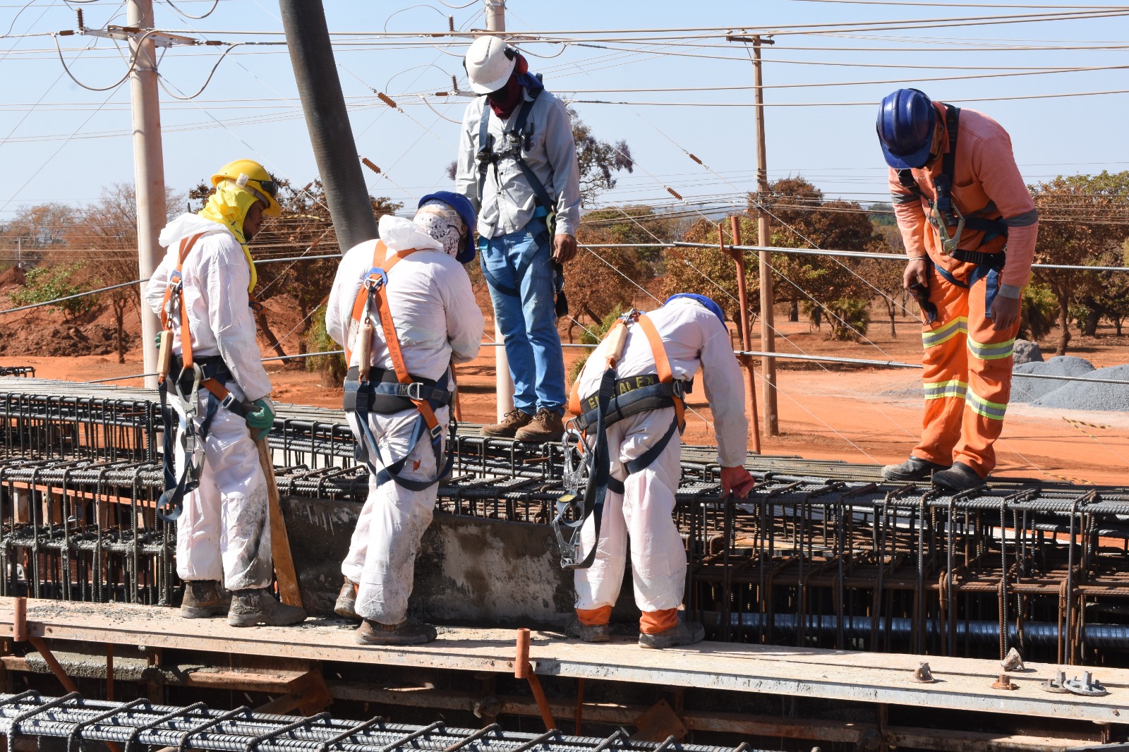 Concretagem das paredes do segundo viaduto da Epig é concluída