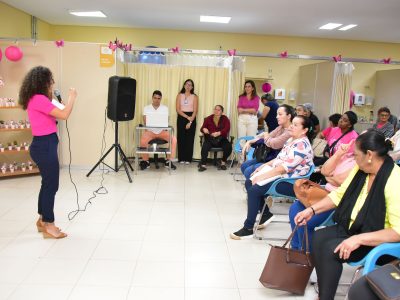 Ação do ‘Renova-te’ promove palestra para pacientes em tratamento de câncer de mama