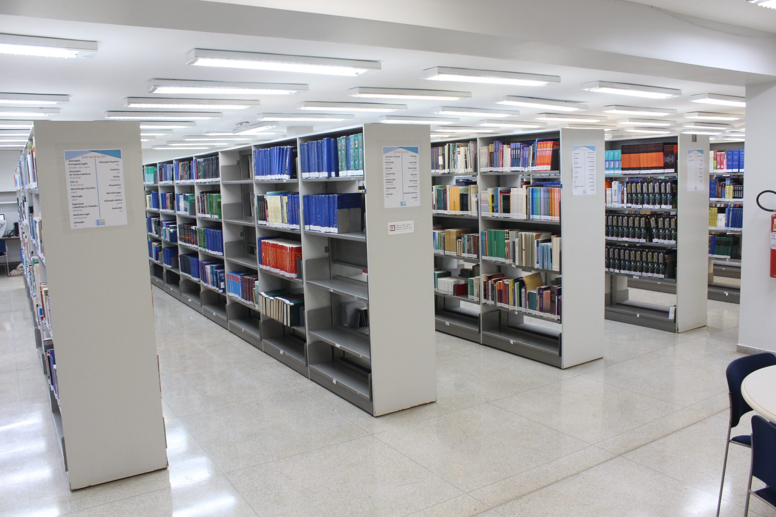 Biblioteca da Fepecs passa a funcionar em novo horário