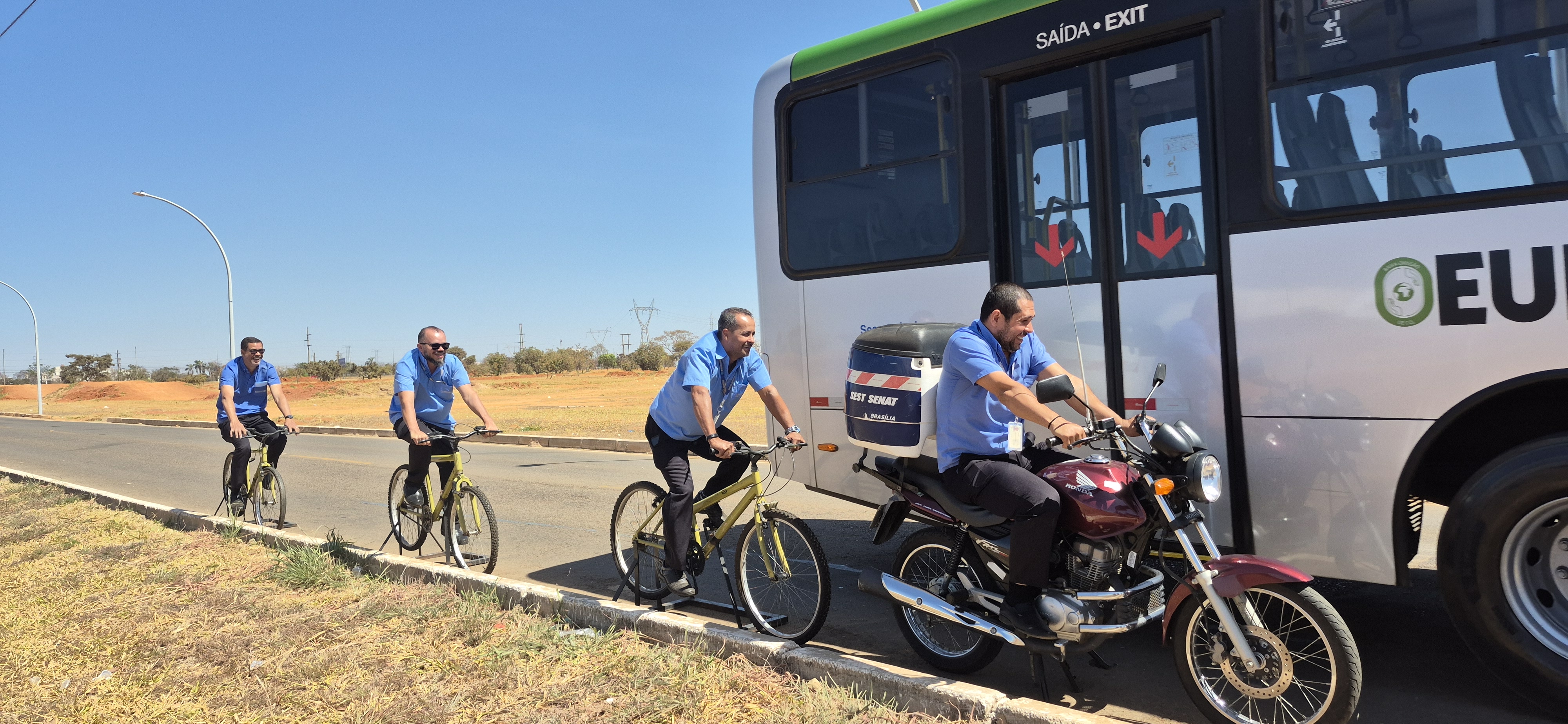 Motoristas de ônibus participam de treinamento no Dia Nacional do Ciclista