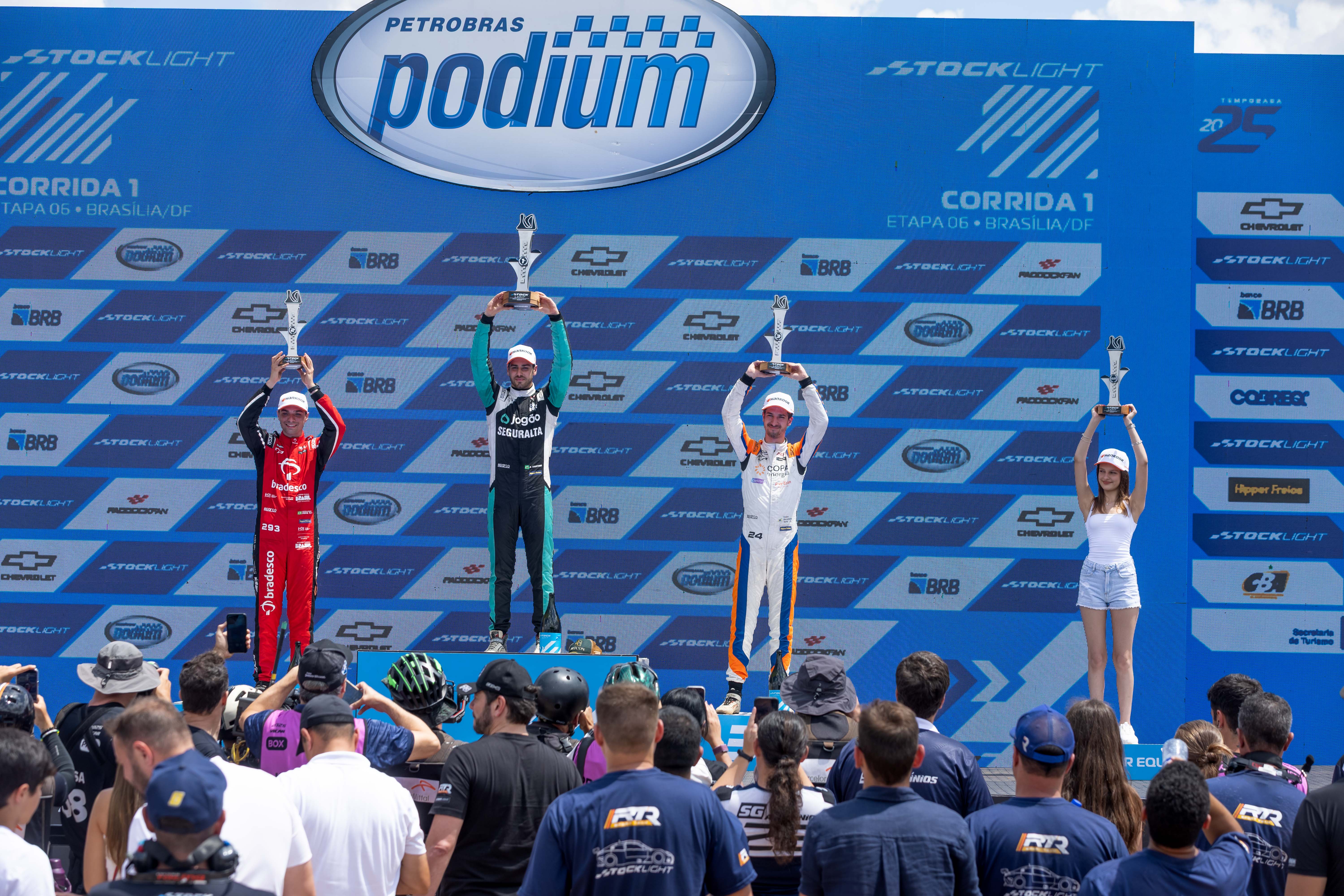 Rafa Martins vence primeira corrida no retorno da Stock Light a Brasília