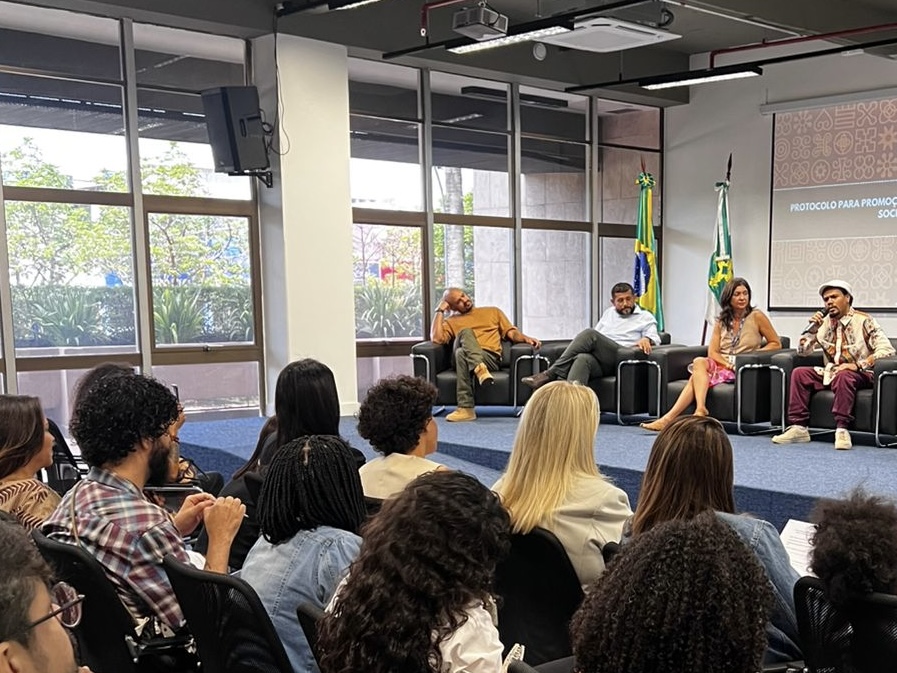 Capa da Matéria: Protocolo com orientações para fortalecer combate ao racismo no DF é lançado