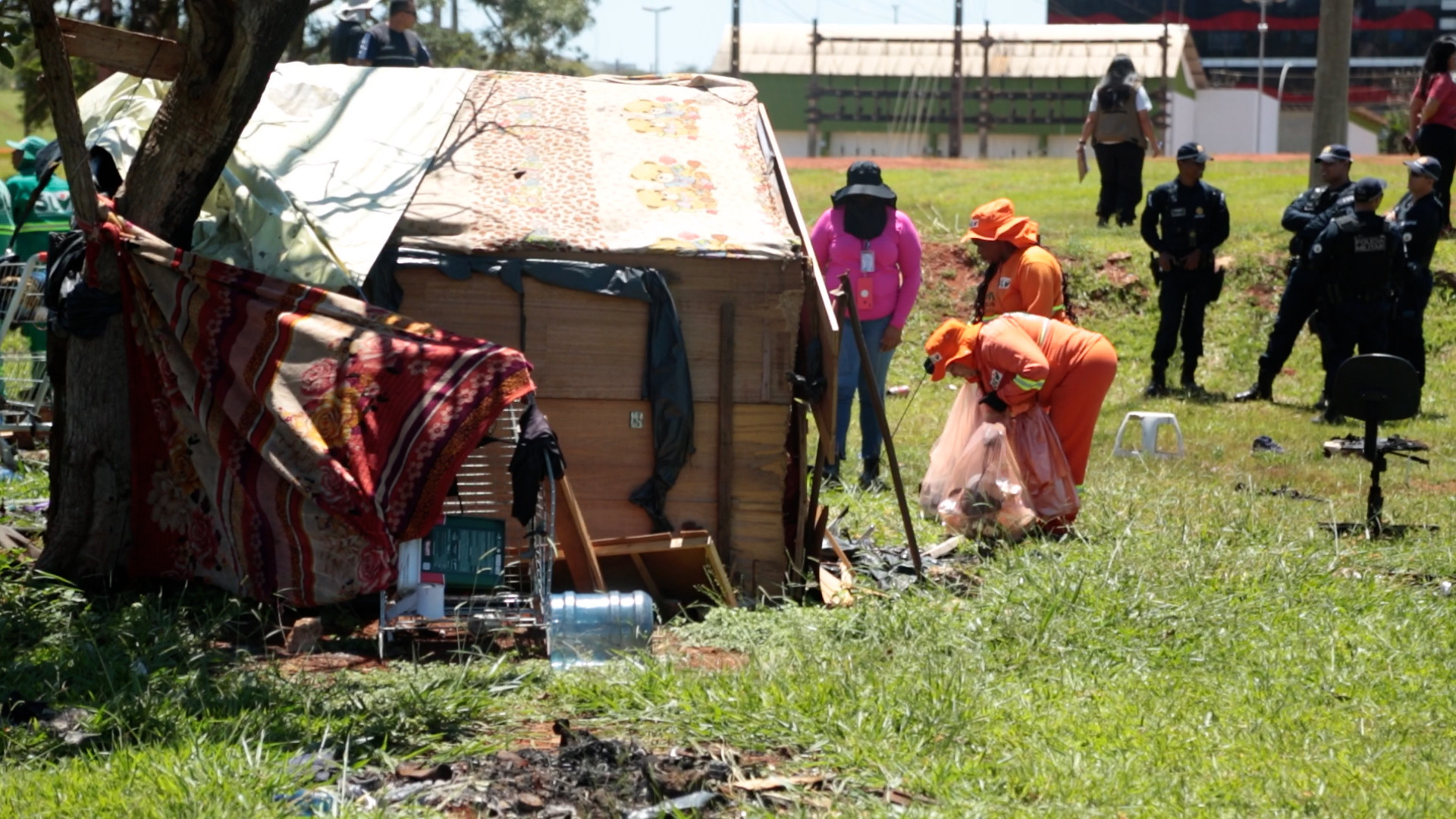Ação de acolhimento atende 28 pessoas em situação de rua no DF nesta semana