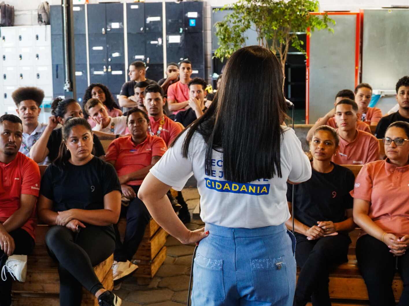 Protocolo Por Todas Elas capacita 105 funcionários de espaço gastronômico