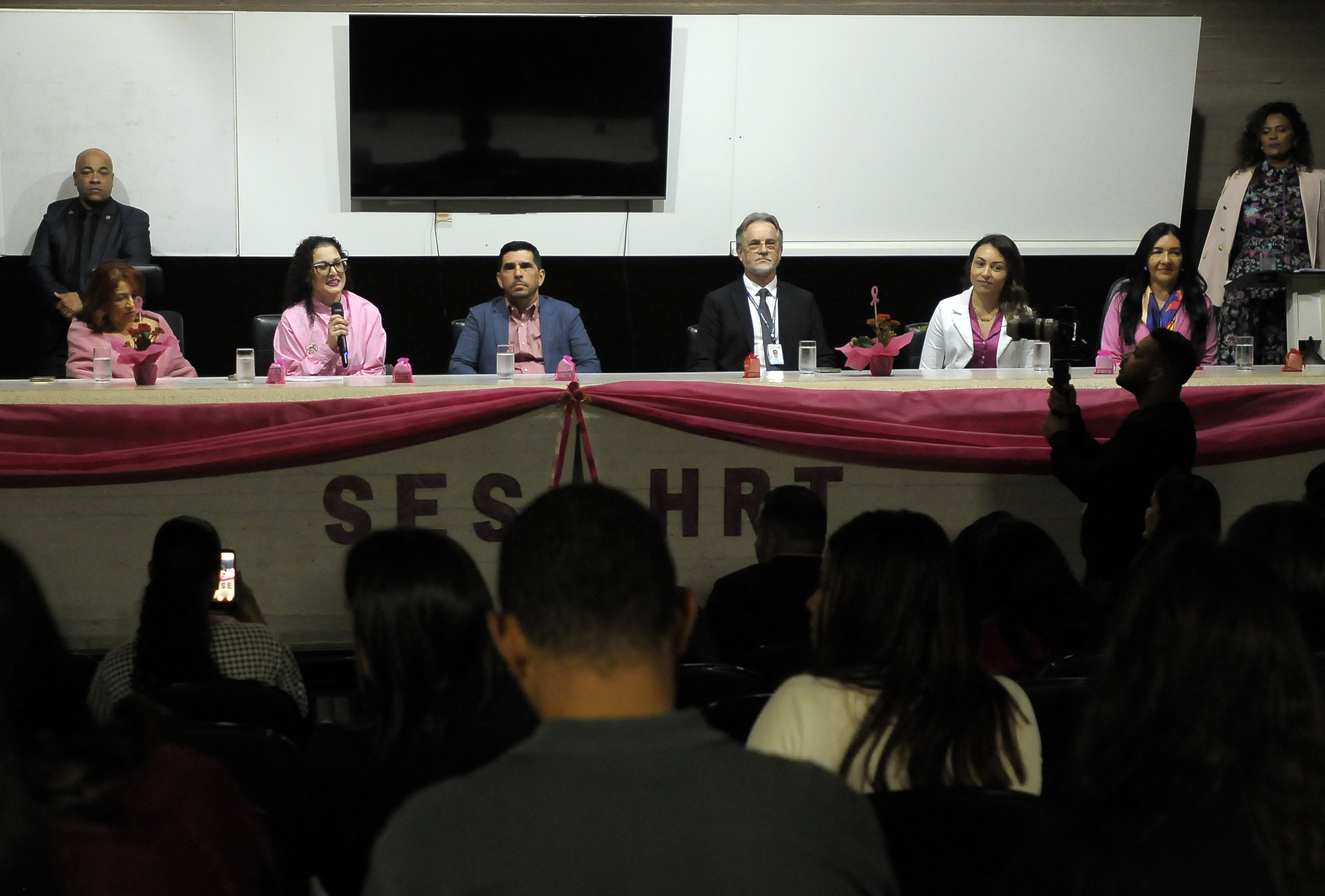 Reconstrução de mamas: cirurgias no HRT ajudam a resgatar autoestima de mulheres na luta contra o câncer