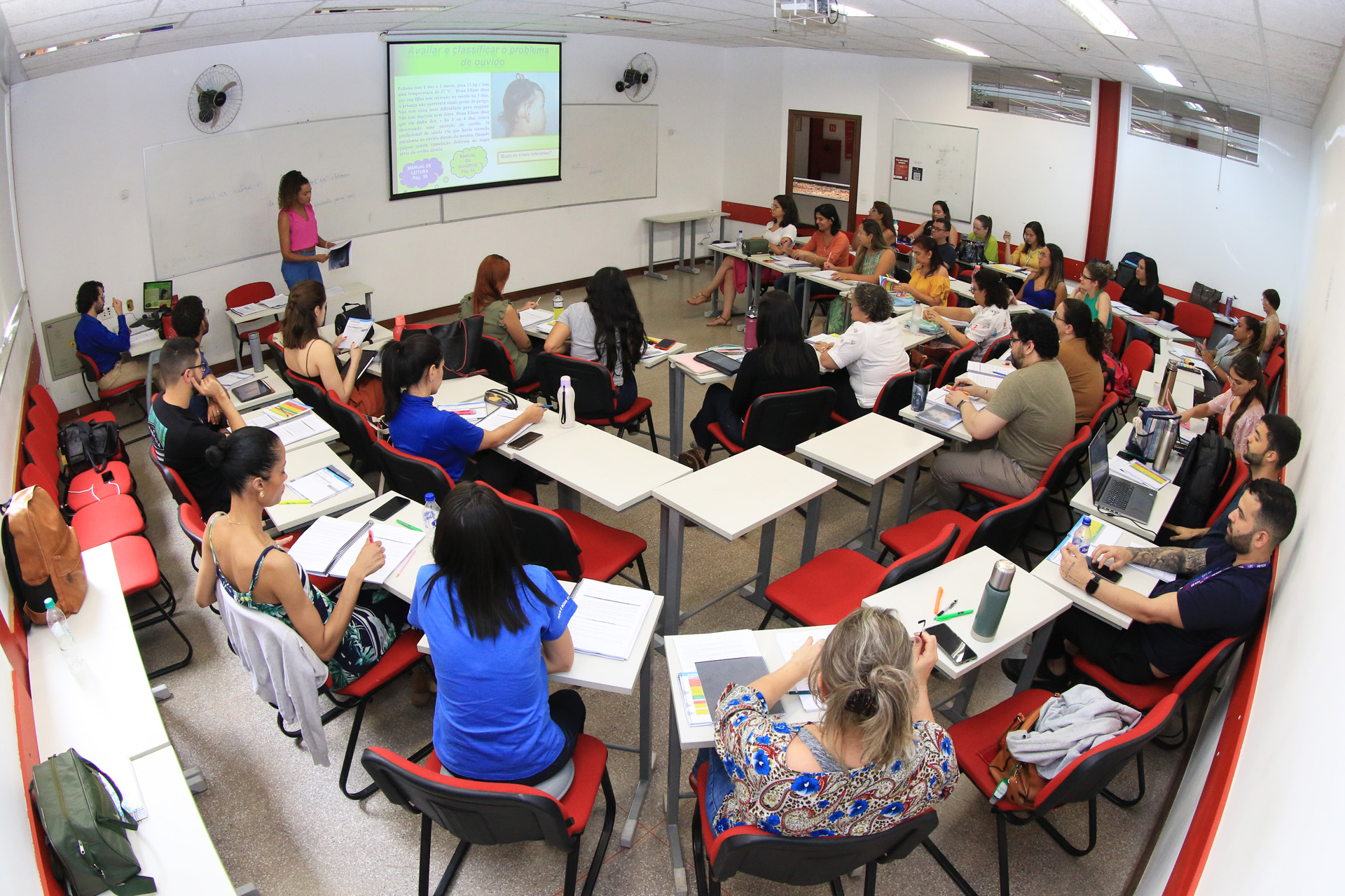 DF é referência em capacitação para controle de doenças comuns na infância