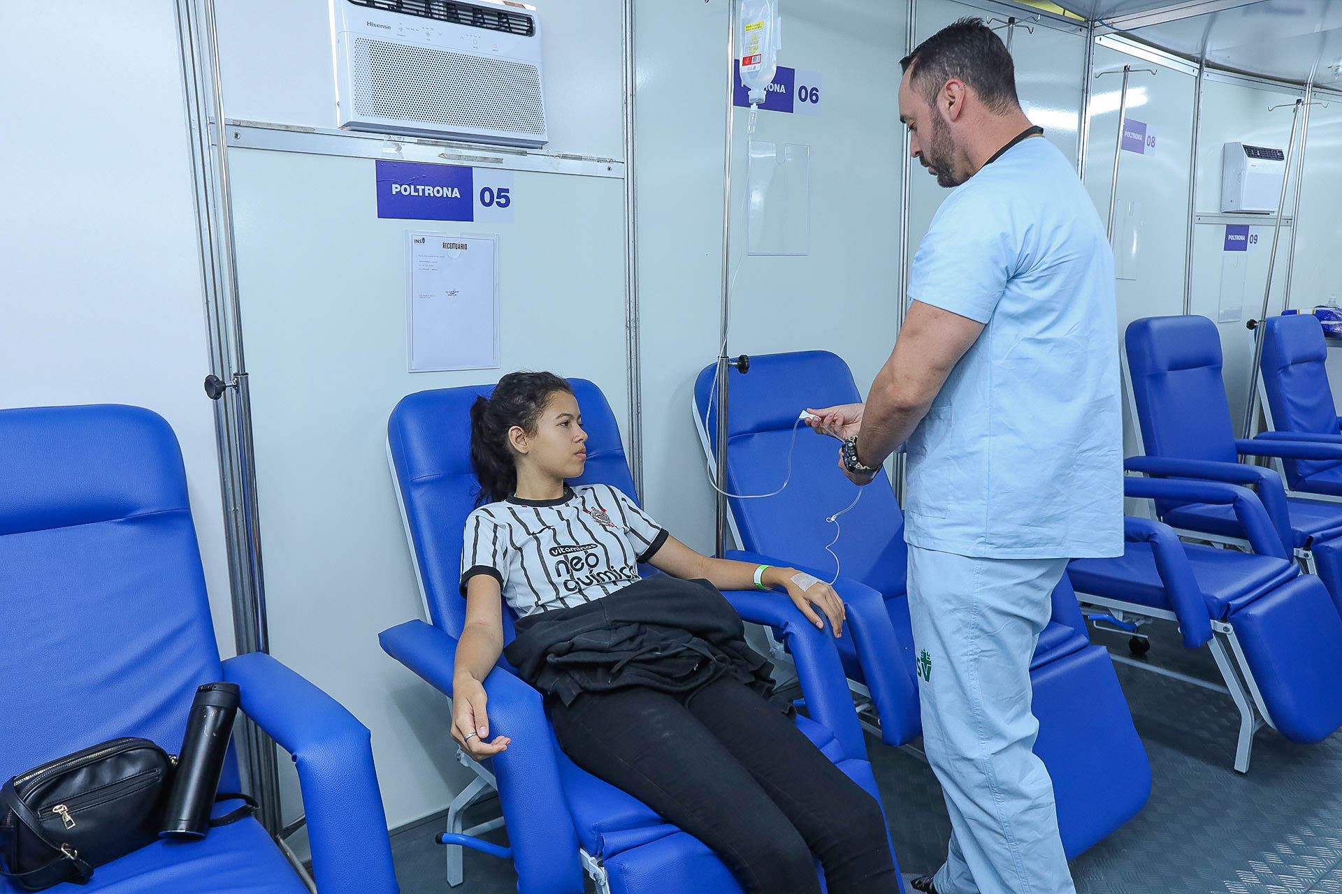 Tendas de acolhimento já atenderam quase 25 mil pacientes com dengue