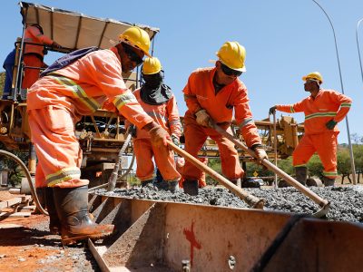 Iniciada etapa de concretagem nas faixas de rolamento da Epig