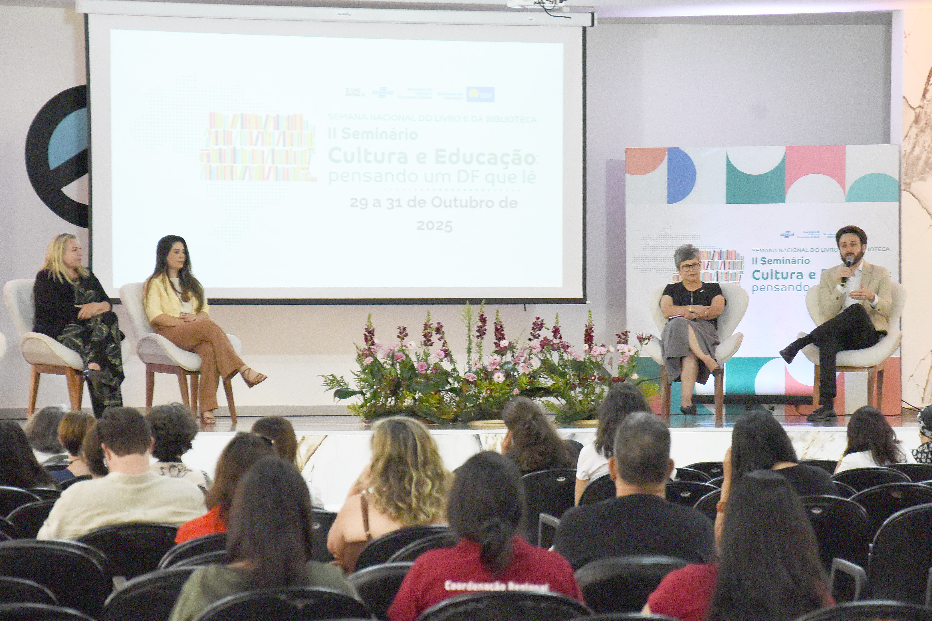 Encontro celebra integração entre leitura e políticas públicas no DF