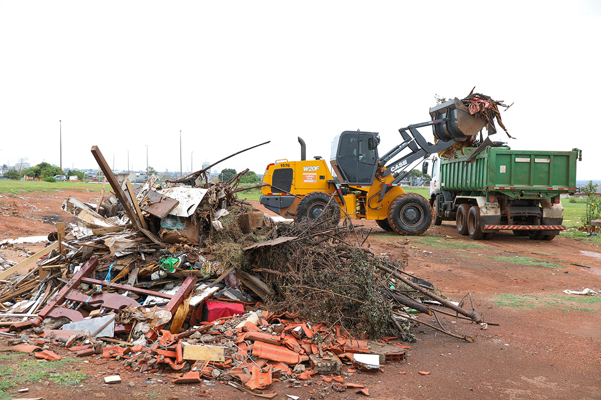 GDF reforça combate à dengue com mutirão de limpeza no Sol Nascente/Pôr do Sol e Park Way