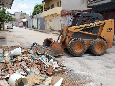 Mutirão de combate a dengue retira mais de 1,5 mil toneladas de lixo no Itapoã