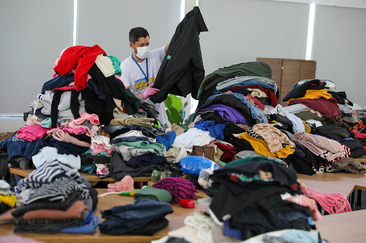 Campanha do Agasalho Solidário já arrecadou 4 mil itens; saiba como são preparadas as doações para quem precisa