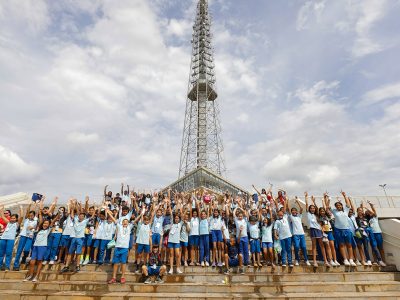 Alunos da rede pública do DF conhecem a história do país por meio do turismo cívico