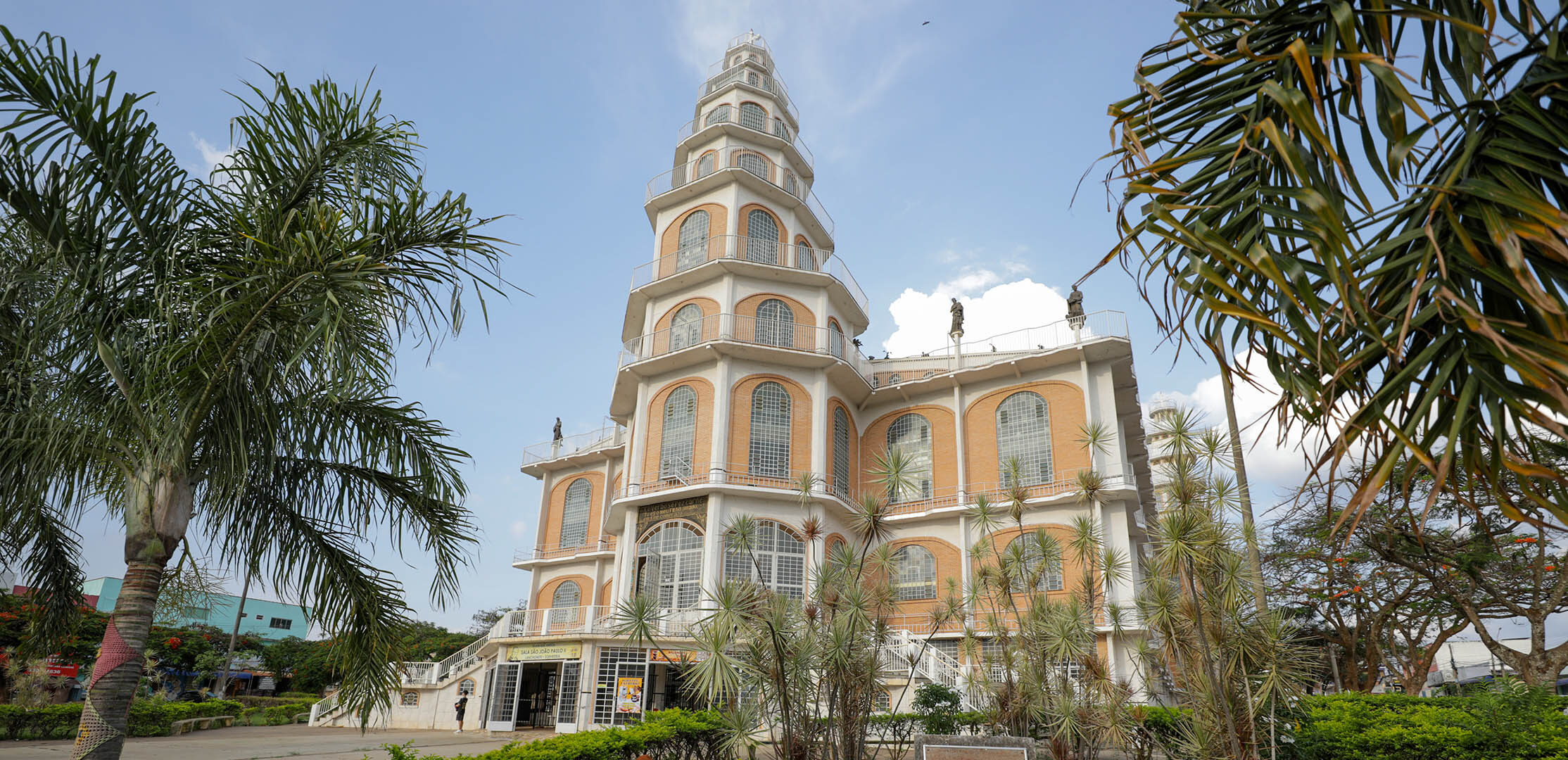#TBT: Santuário Menino Jesus, o segundo maior templo católico do Brasil