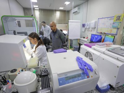 DF é pioneiro no país na oferta de exame genético de detecção do câncer de mama no SUS